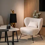 Azur Luxury فارنا