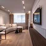 Azur Luxury شقة فارنا