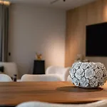 Azur Luxury فارنا