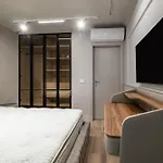 Azur Luxury شقة فارنا