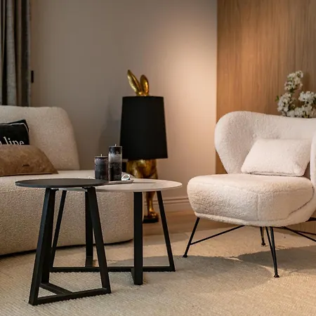 Azur Luxury * فارنا