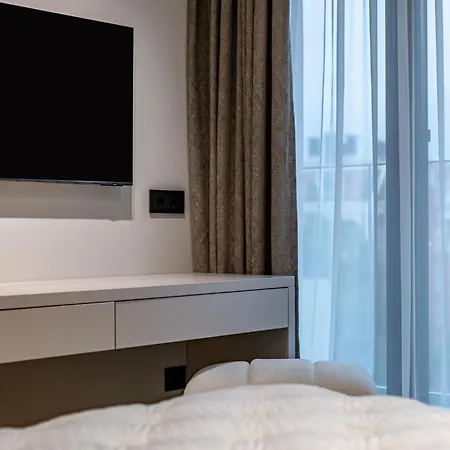 Azur Luxury * Βάρνα